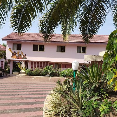 Royal Basin Resort Кумаси Екстериор снимка
