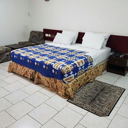 Royal Basin Resort Кумаси Екстериор снимка
