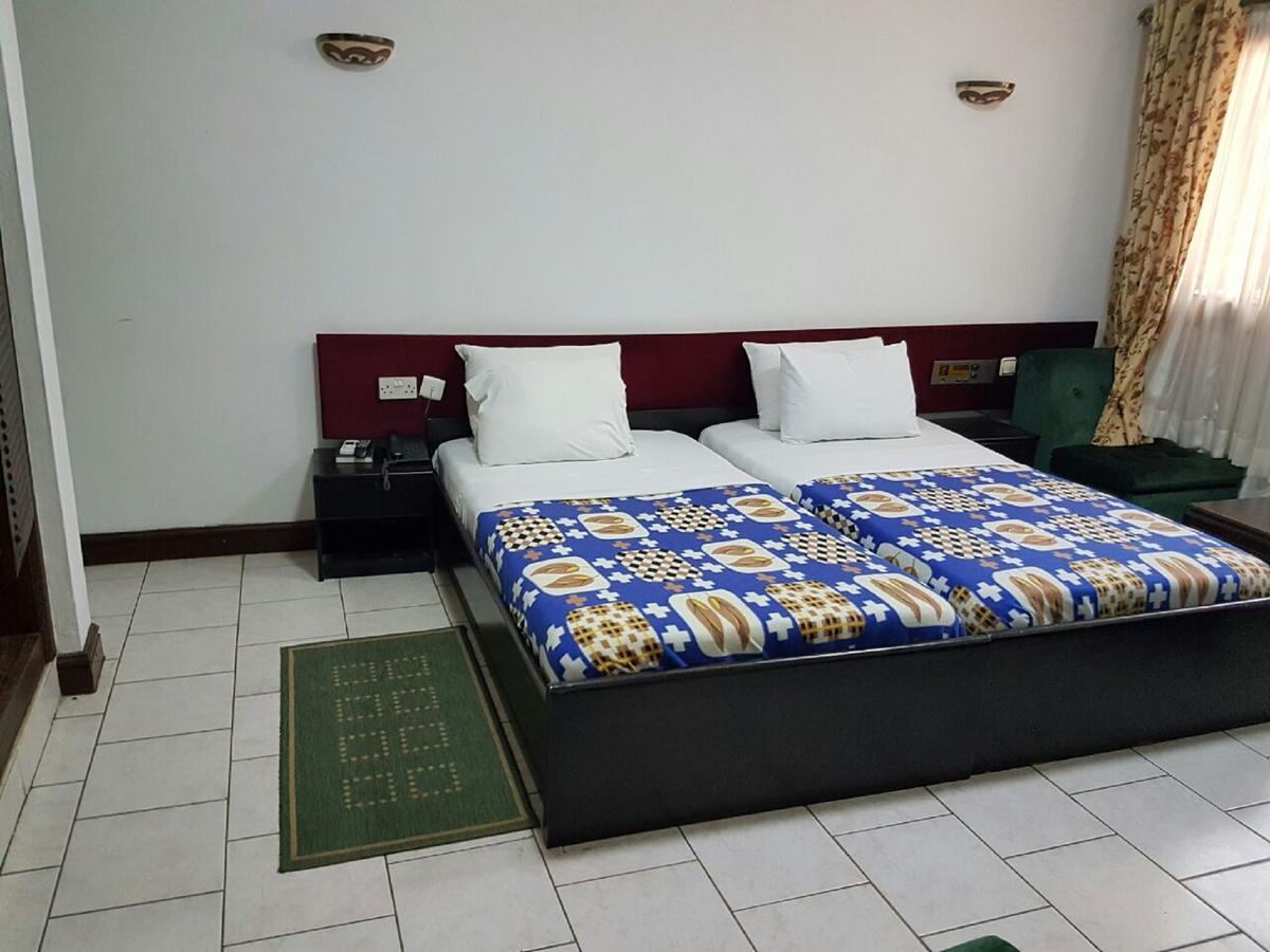 Royal Basin Resort Кумаси Екстериор снимка